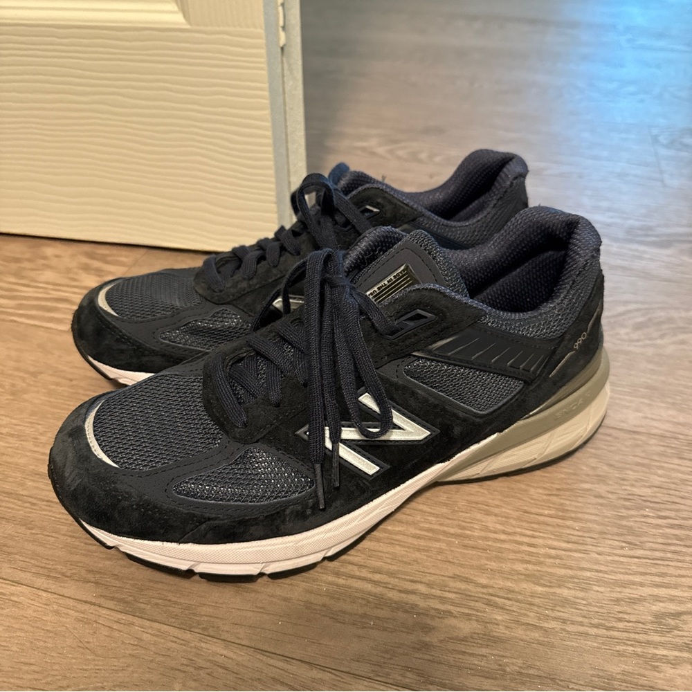 New Balance 990 Navy Blue Sneakers Size 9